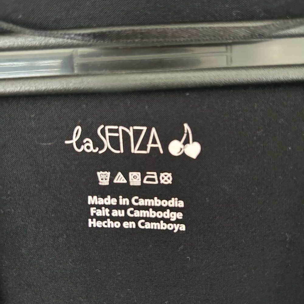 🧡5/$25🧡La SENZA Black Robe-NO WRAPPING TIE - Picture 2 of 4